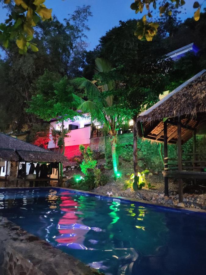 Blue Ribbon Dive Resort Mabini  Buitenkant foto